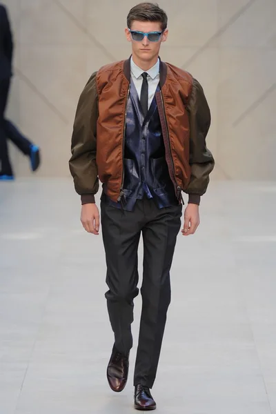 Look 35